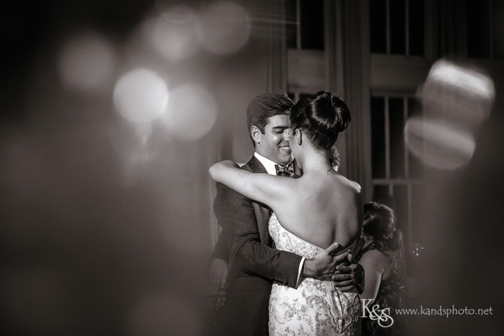 wedding at room on main dallas